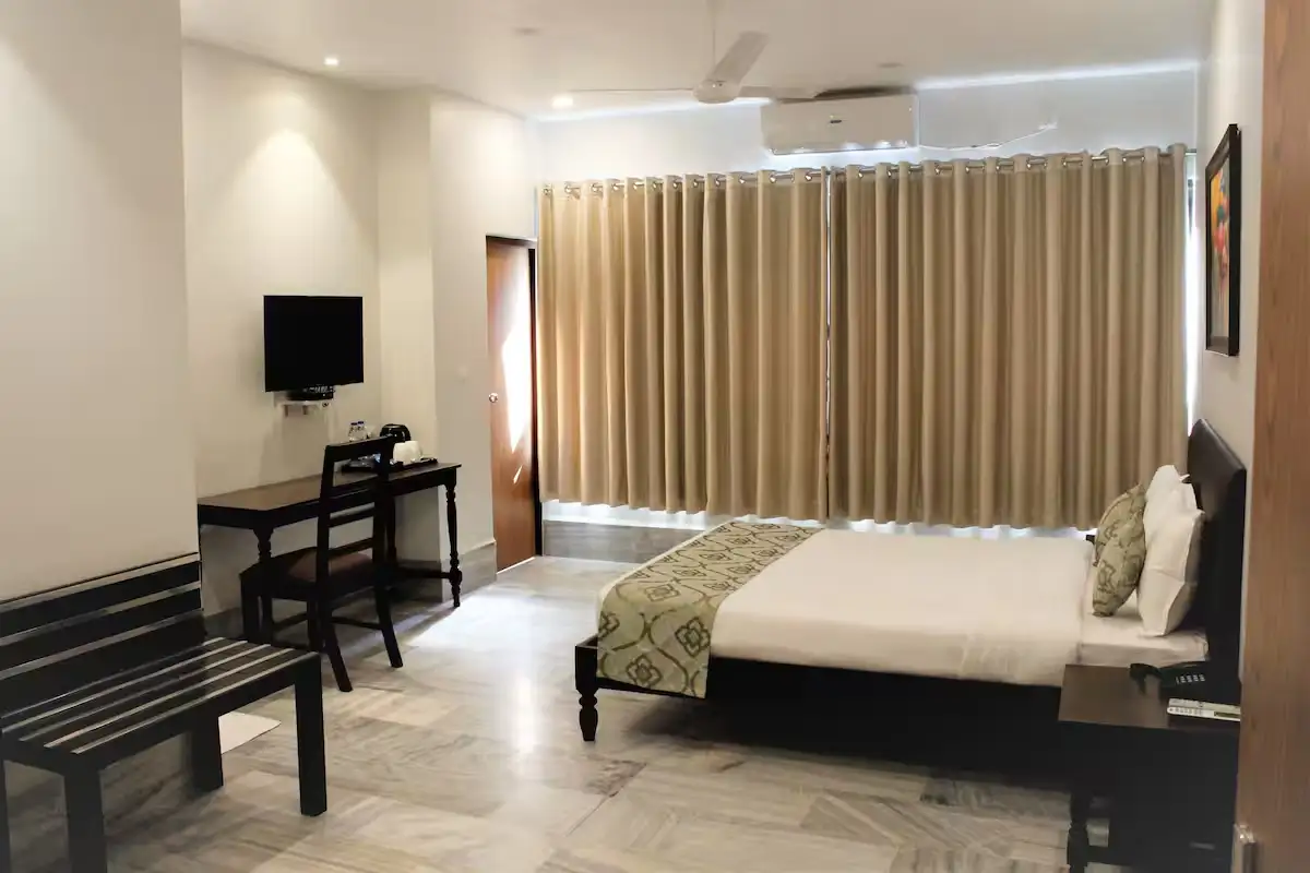 Central Hotel Room