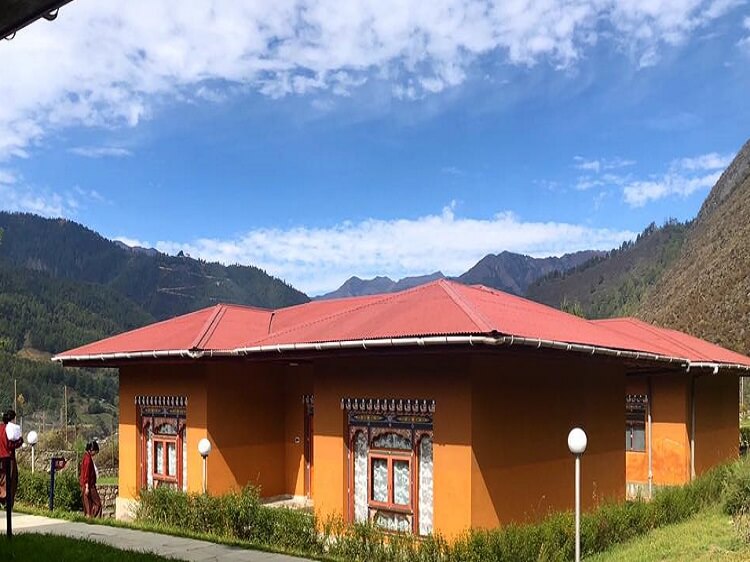 Risum Resort