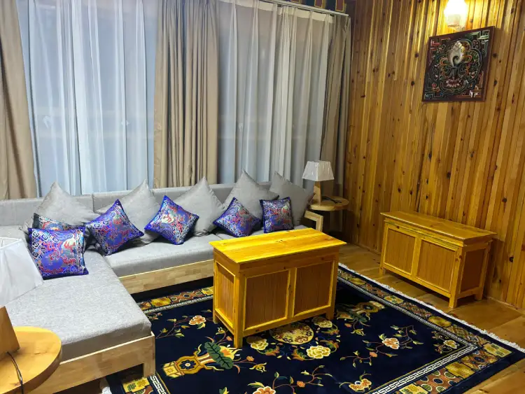 Tobgayling Meber Heritage Hotel