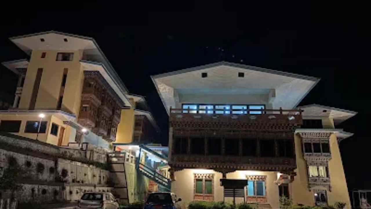 Norbu Lingka Resort in Trongsa Valley offering serene accommodation with Bhutanese-inspired design and tranquil natural views.